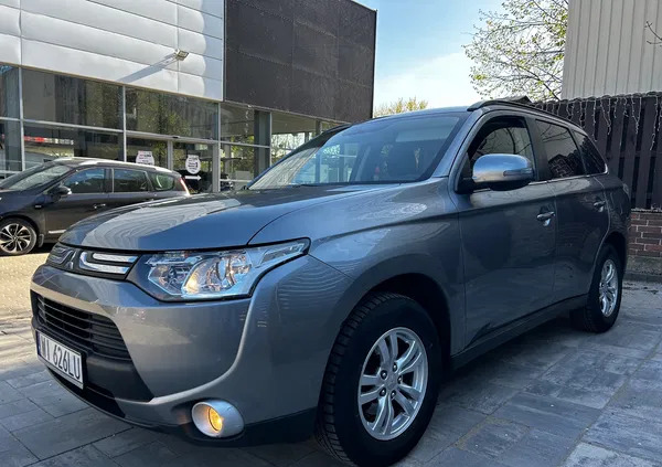 samochody osobowe Mitsubishi Outlander cena 43900 przebieg: 199000, rok produkcji 2014 z Warszawa